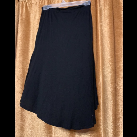 Forever 21 black asymmetrical skirt - Picture 3 of 3